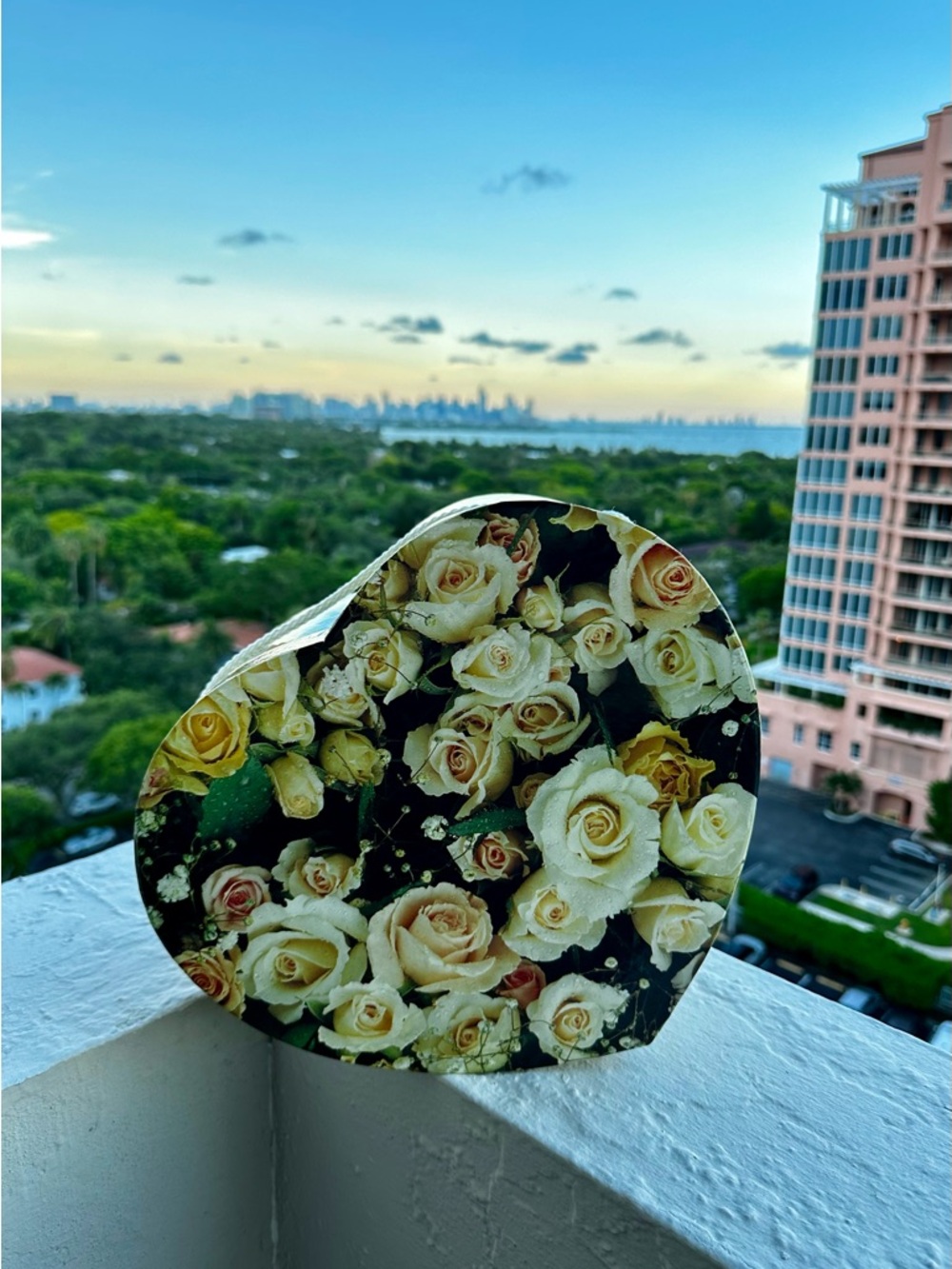 Black Floral Rose Heart-Shaped Hat Box Keepsake Storage Box